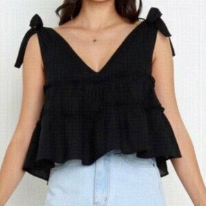 NWT Petal & Pup V Neck Cropped Tie Straps Women Top Erenda, Black, size 4